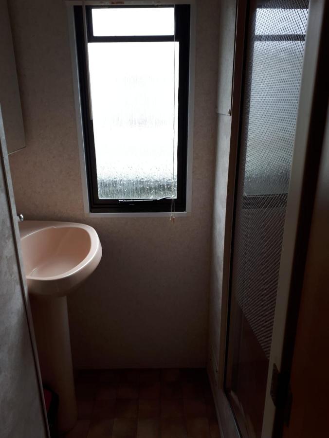 ホテル 8 Berth On Coral Beach インゴールドメルズ エクステリア 写真